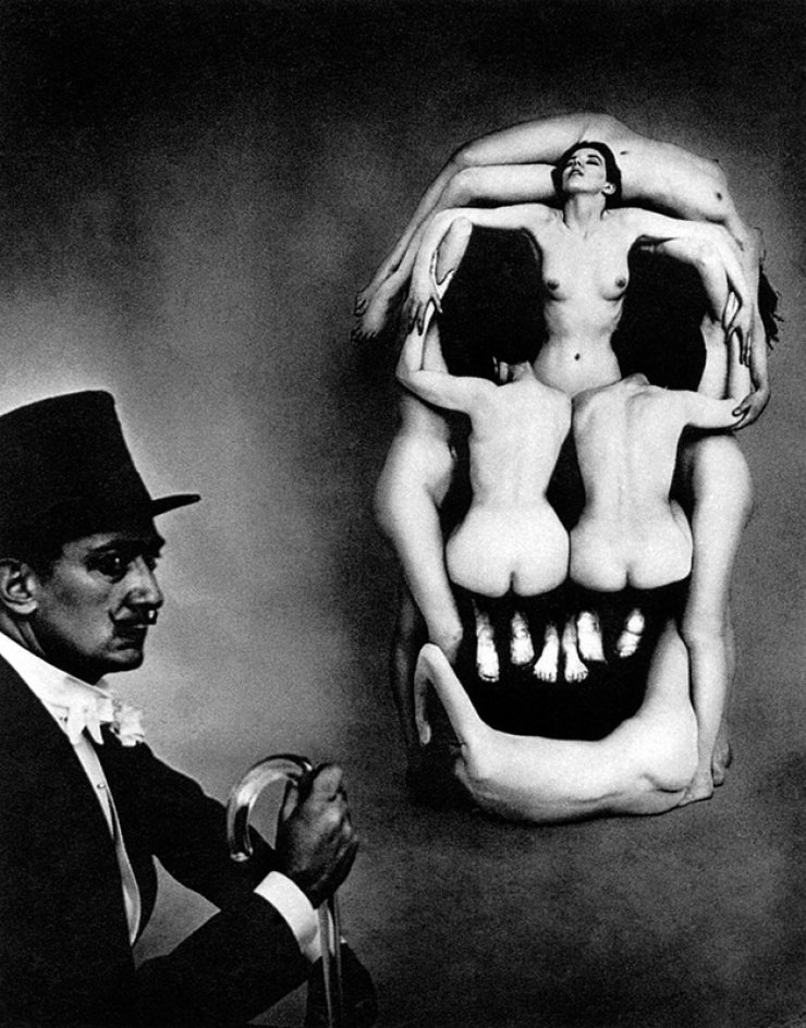 In Voluptas Mors - Salvador Dalí & Philippe Halsman