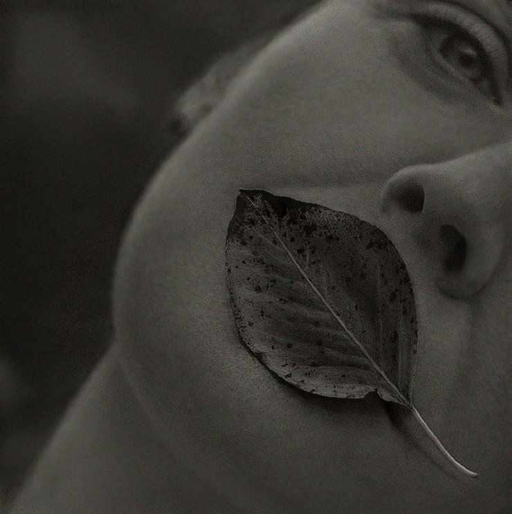 "Labbra sigillate" del fotografo svizzero Andreas Heumann