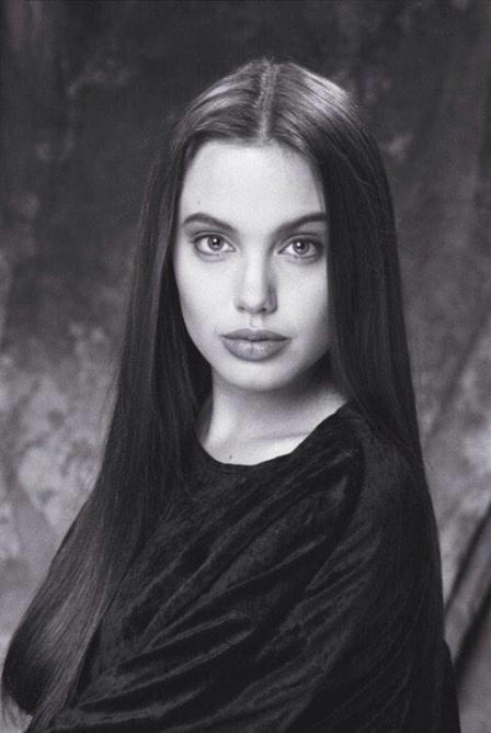 Angelina Jolie teenager