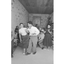 Carlo Bavagnoli - Costantino Nivola alla festa in occasione della mostra ad Orani, marzo 1958