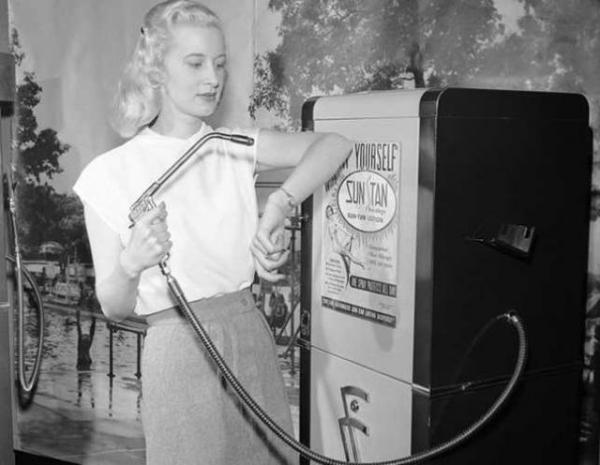 1949. Macchinetta automatica per l'abbronzatura