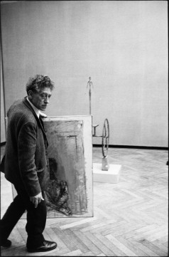 Ugo Mulas - Alberto Giacometti con una sua tela, XXXI Biennale dʼArte, Venezia,1962