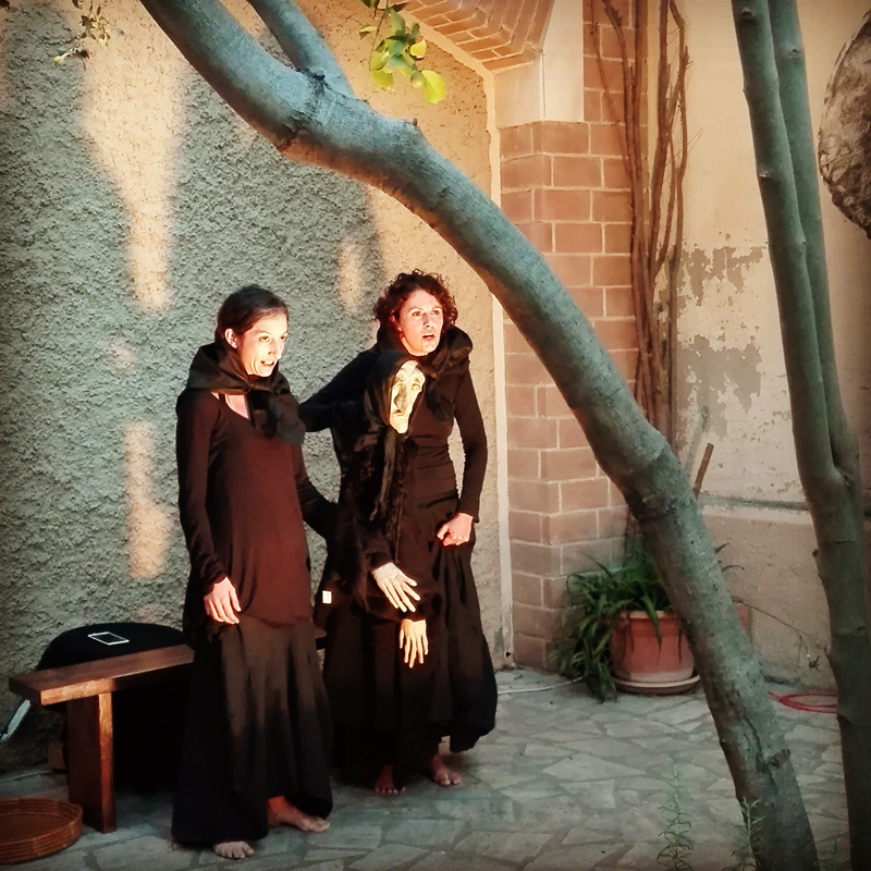 "Ballata dentro al fosso", performance di Emanuela Mancosu e Sara Scioni - Funivie Veloci 2017