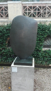 "Forma unica (Chûn Quoit)" (1961) by Barbara Hepworth @ Peggy Guggenheim Collection