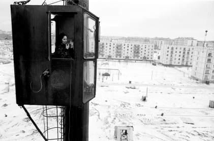Piergiorgio Branzi - Gru nei nuovi quartieri (dalla serie 'Mosca 1962 - 1966')