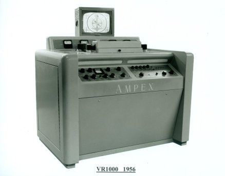 1956 - Ampex Corp crea il primo videoregistratore commerciale