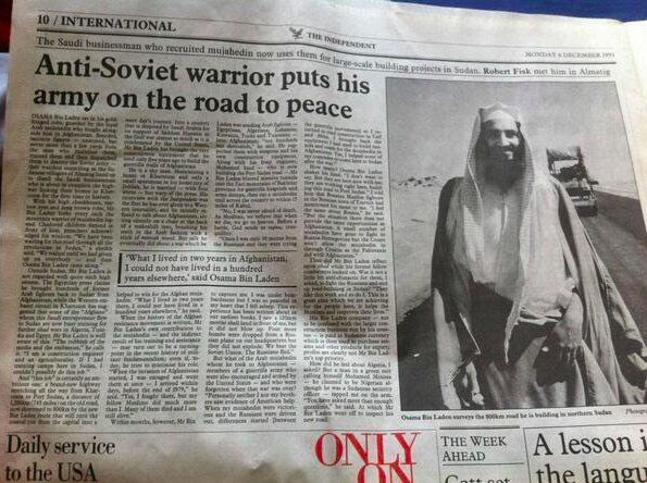 "Il guerriero antisovietico mette il suo esercito sulla strada della pace". Articolo tratto da The Independent su Osama Bin Laden. 1993