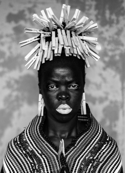 “Bester I, Mayotte” (2015), © Zanele Muholi, courtesy of Stevenson Gallery, Cape Town/Johannesburg, and Yancey Richardson Gallery, New York, all images from Zanele Muholi: Somnyama Ngonyama, Hail the Dark Lioness (Aperture, 2018)