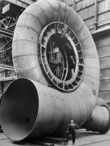 Spirale del '66 per la cura di una turbina ad acqua